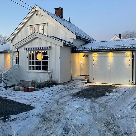 Appartamento Lovely House In